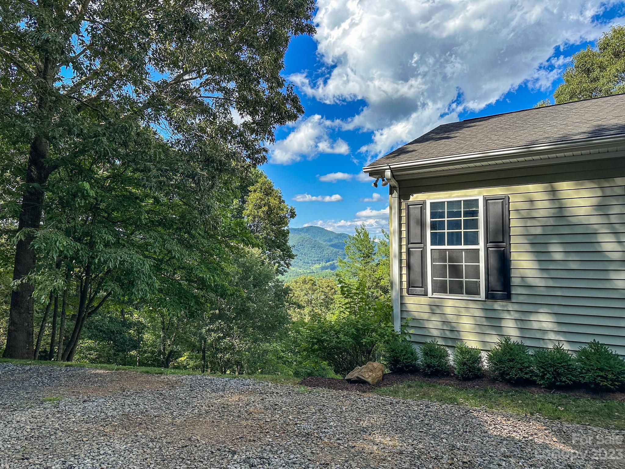 86 Cozy Mountain Lane Weaverville NC 28787