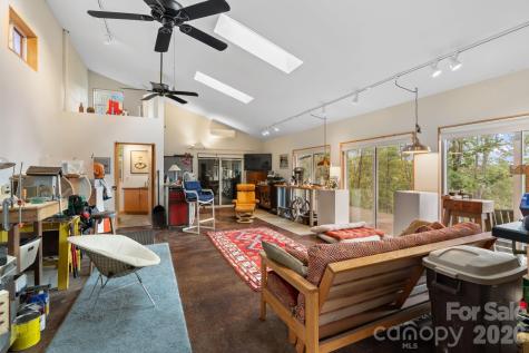 496 English Lane Bakersville NC 28705