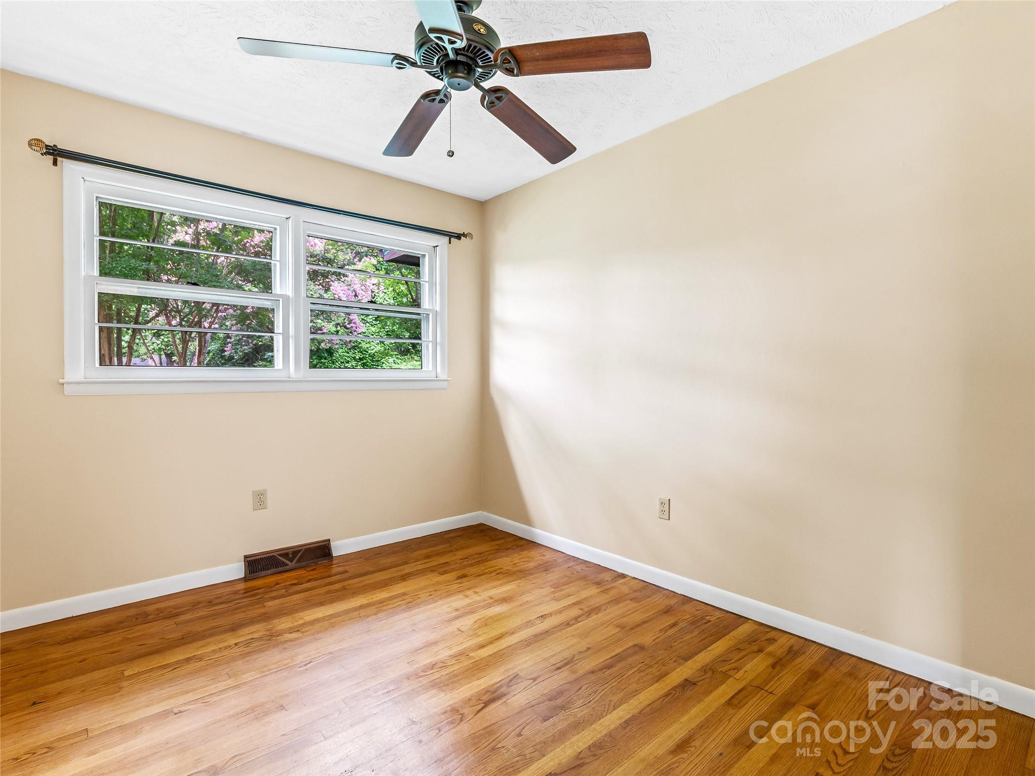 8 Ridge Avenue Asheville NC 28803