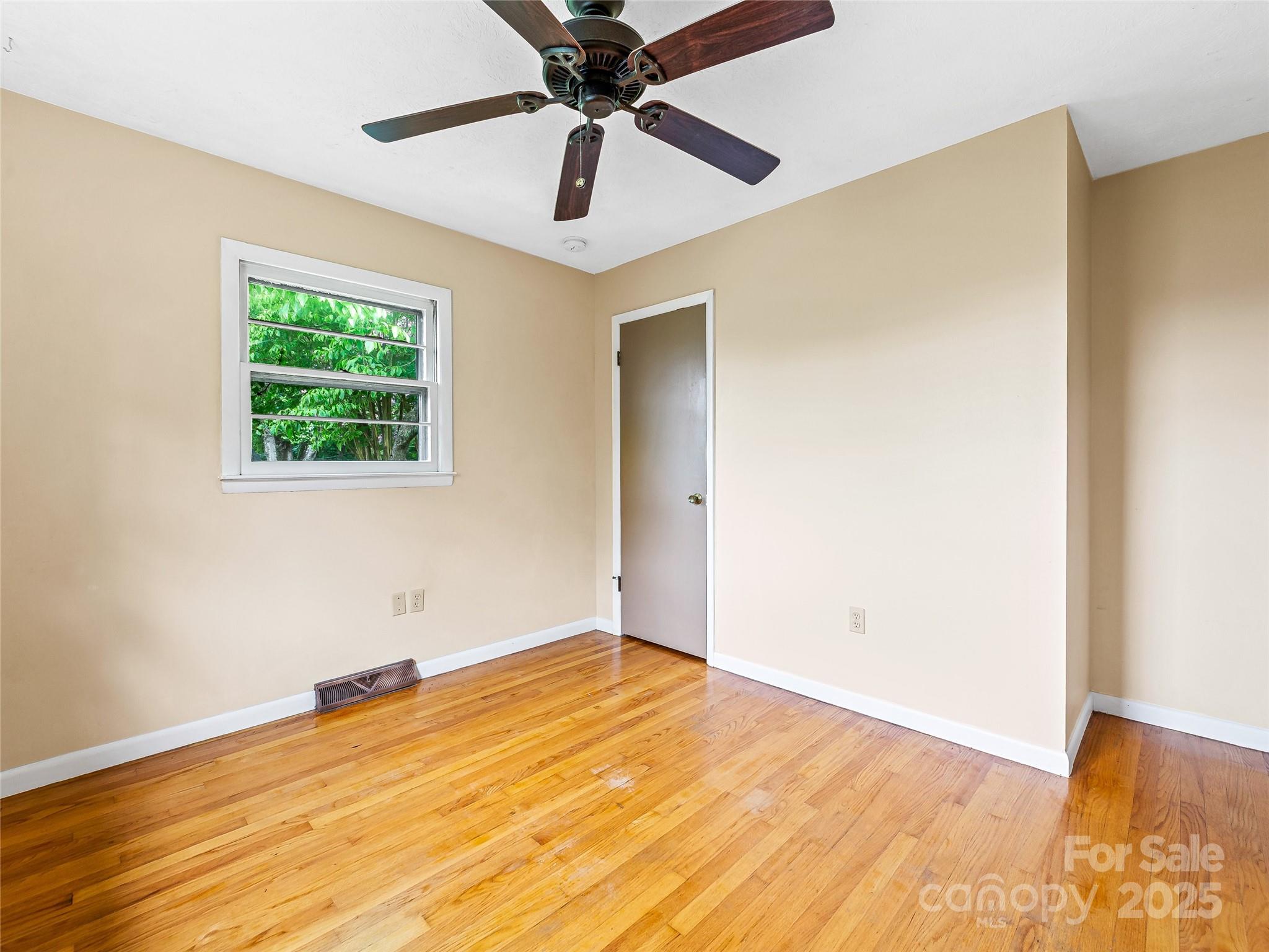 8 Ridge Avenue Asheville NC 28803