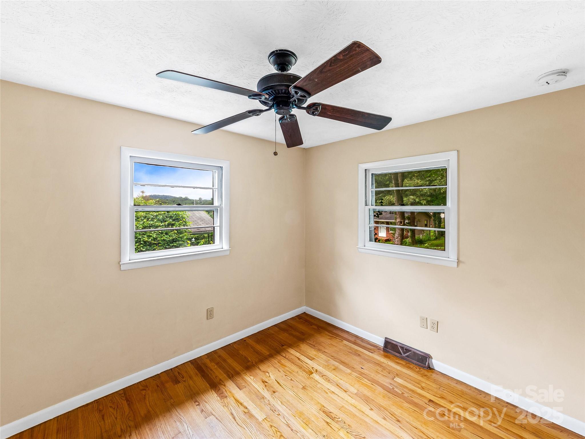 8 Ridge Avenue Asheville NC 28803