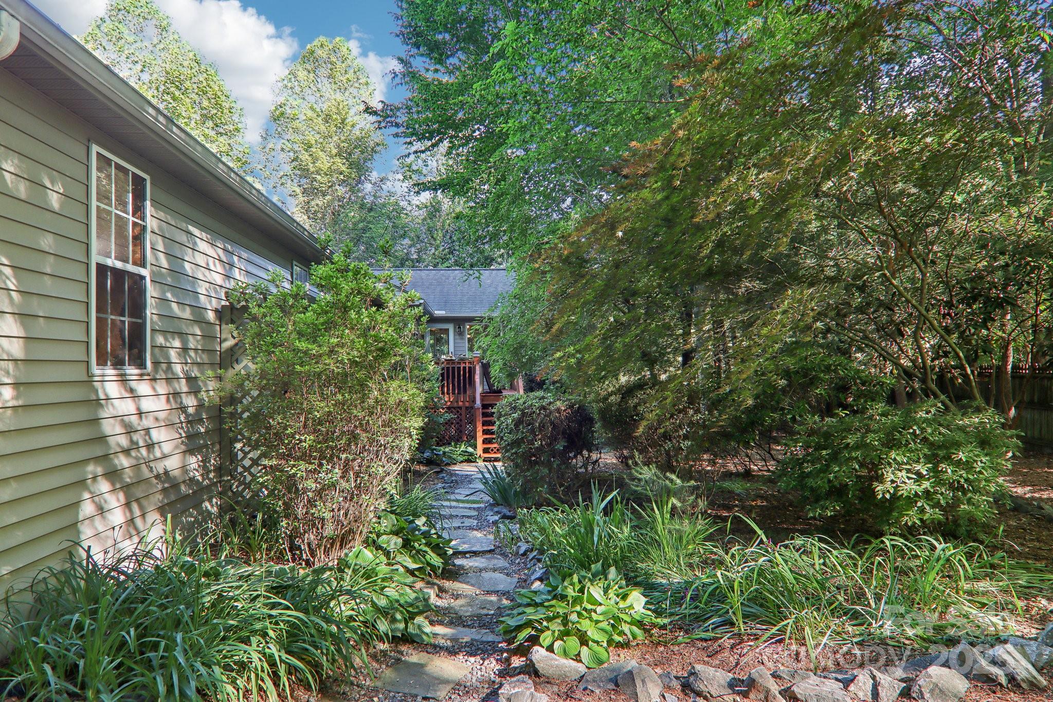 123 Brandymill Loop Etowah NC 28729
