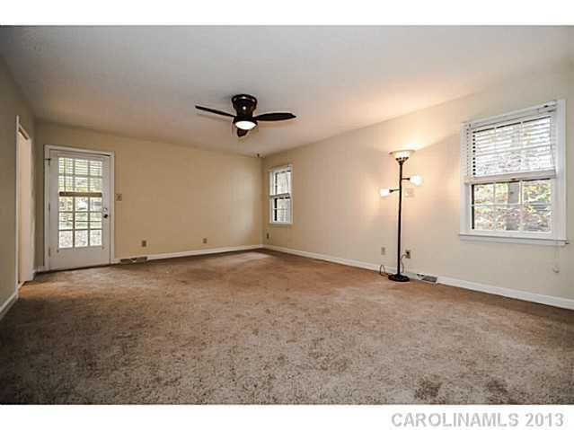 4117 Meadowridge Drive Charlotte NC 28226