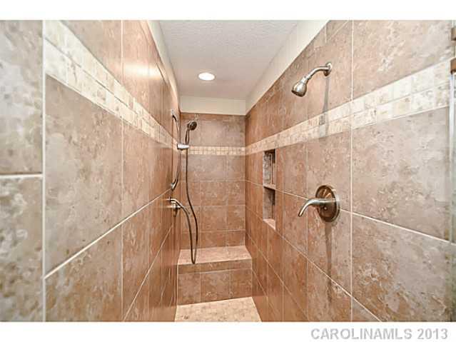 4117 Meadowridge Drive Charlotte NC 28226
