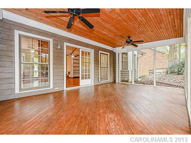 4117 Meadowridge Drive Charlotte NC 28226