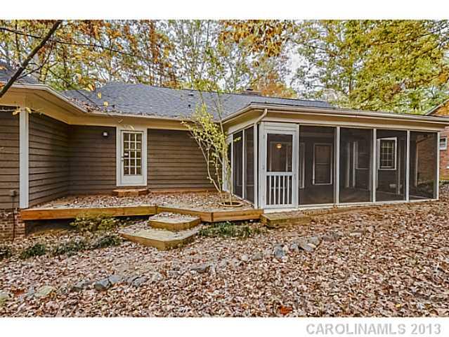 4117 Meadowridge Drive Charlotte NC 28226