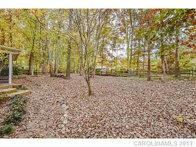 4117 Meadowridge Drive Charlotte NC 28226