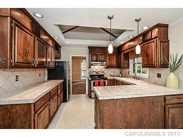 4117 Meadowridge Drive Charlotte NC 28226