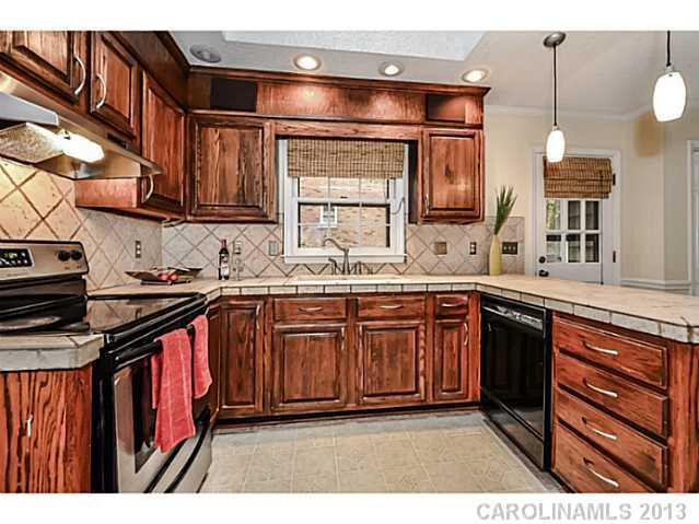 4117 Meadowridge Drive Charlotte NC 28226