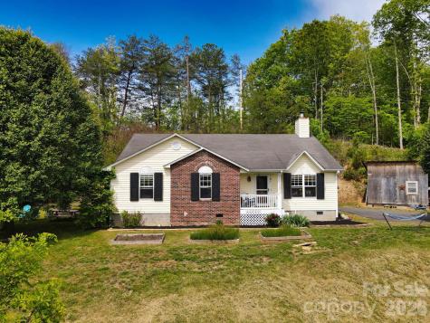 1798 New Stock Road Weaverville NC 28787