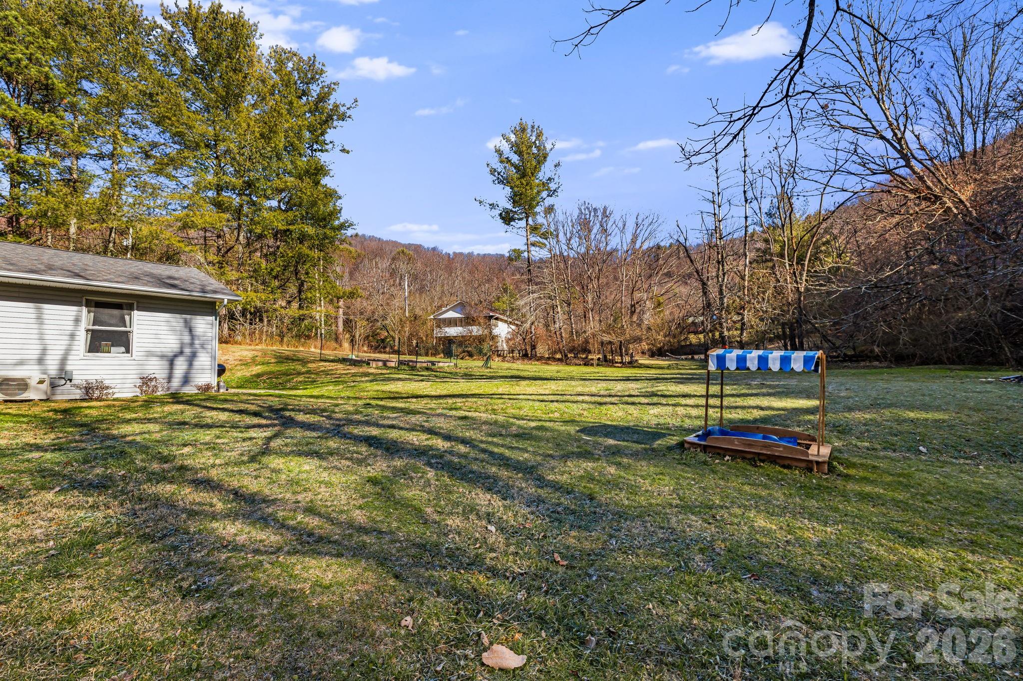 1590 Bruce Road Mars Hill NC 28754
