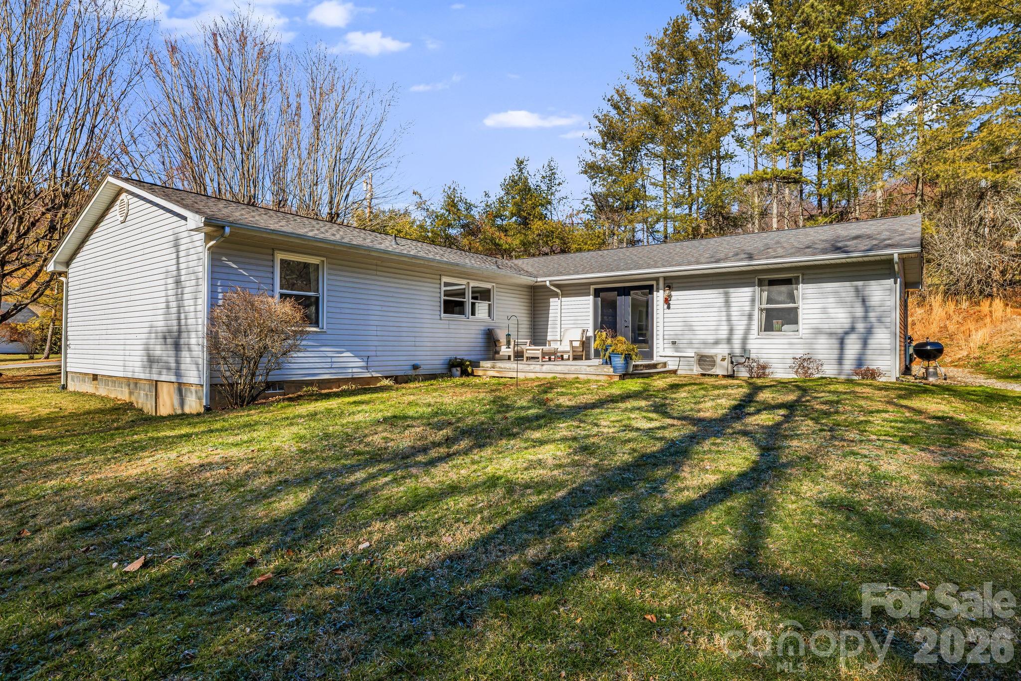1590 Bruce Road Mars Hill NC 28754