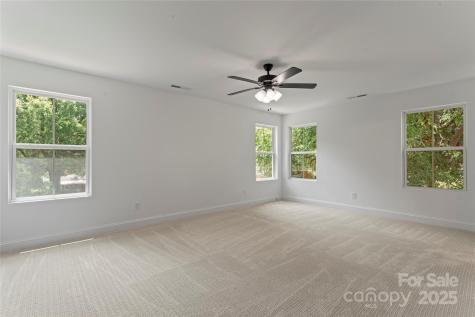 329 Henderson Circle Harrisburg NC 28075