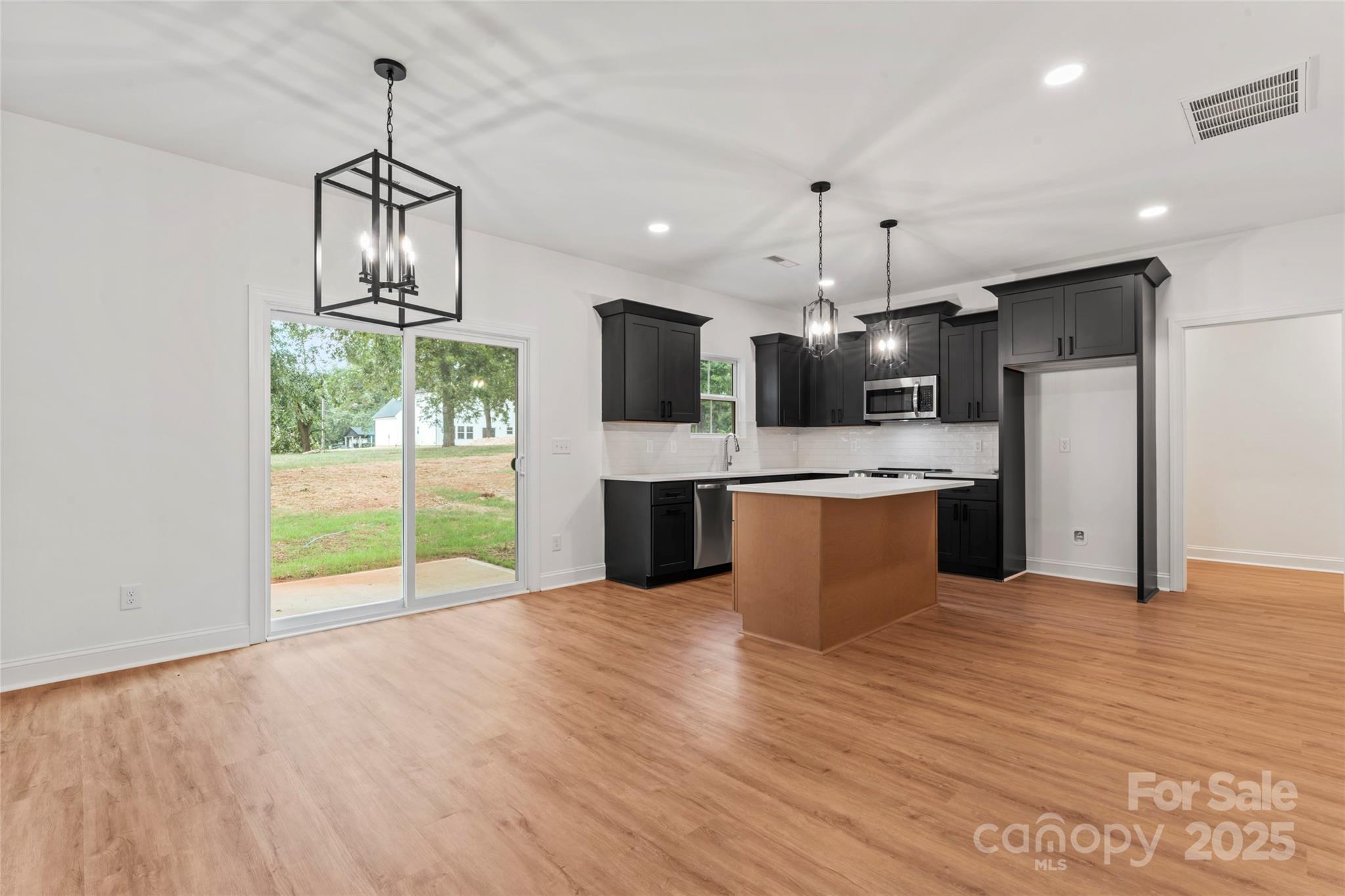 329 Henderson Circle Harrisburg NC 28075