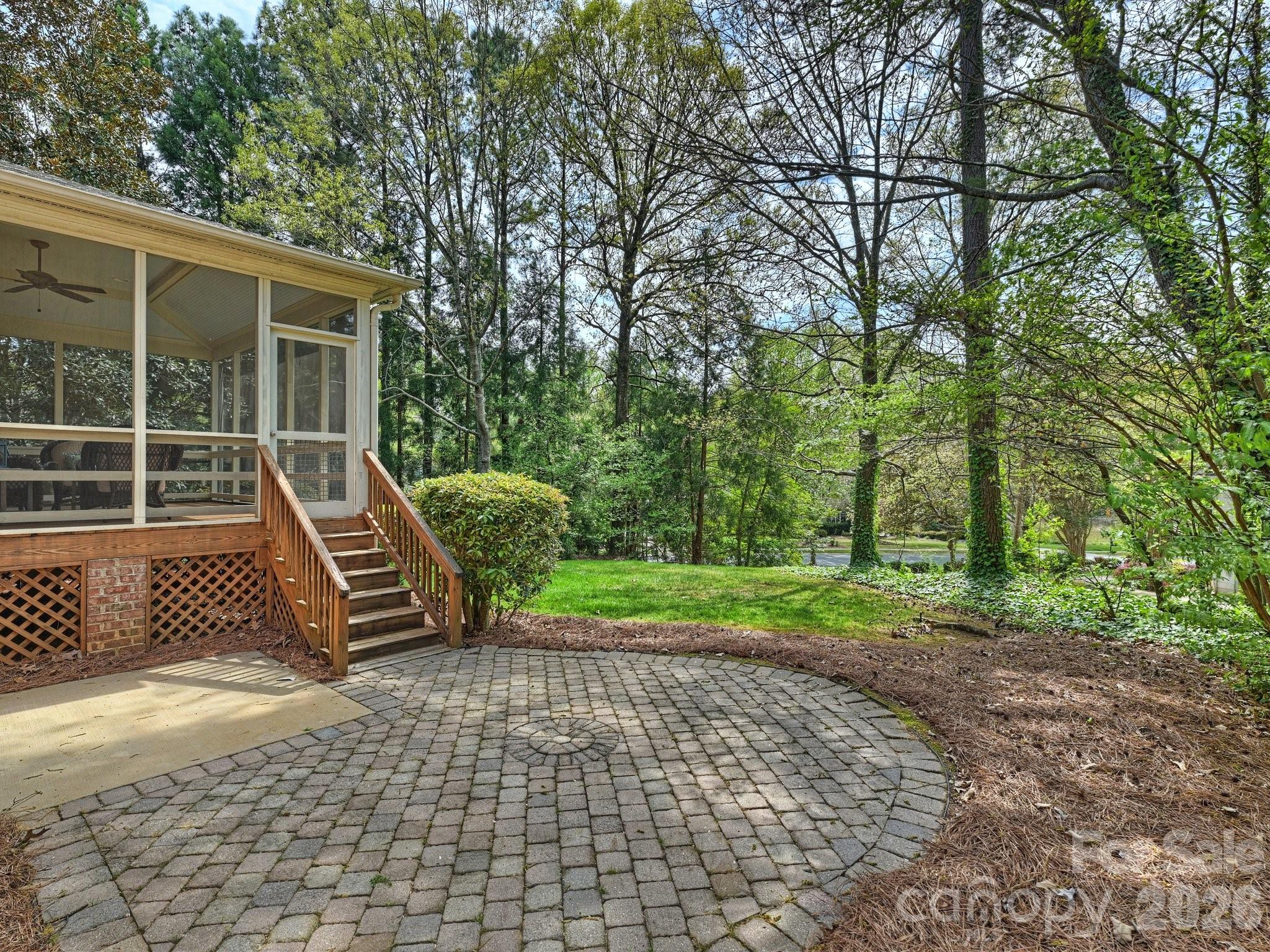 15619 Frohock Place Charlotte NC 28277