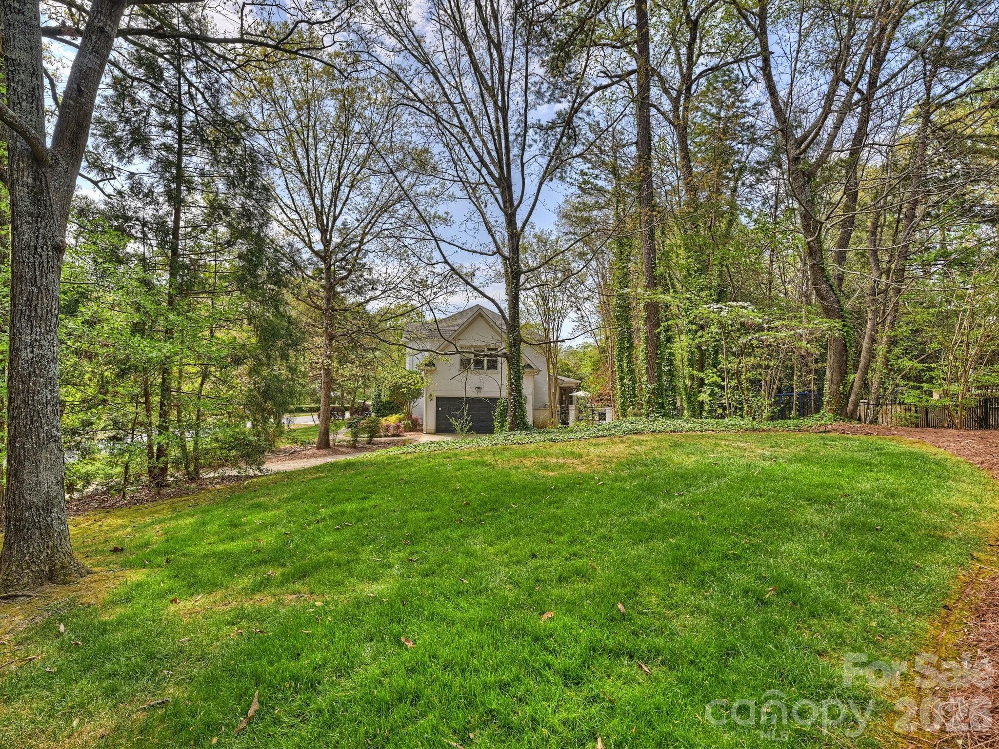 15619 Frohock Place Charlotte NC 28277