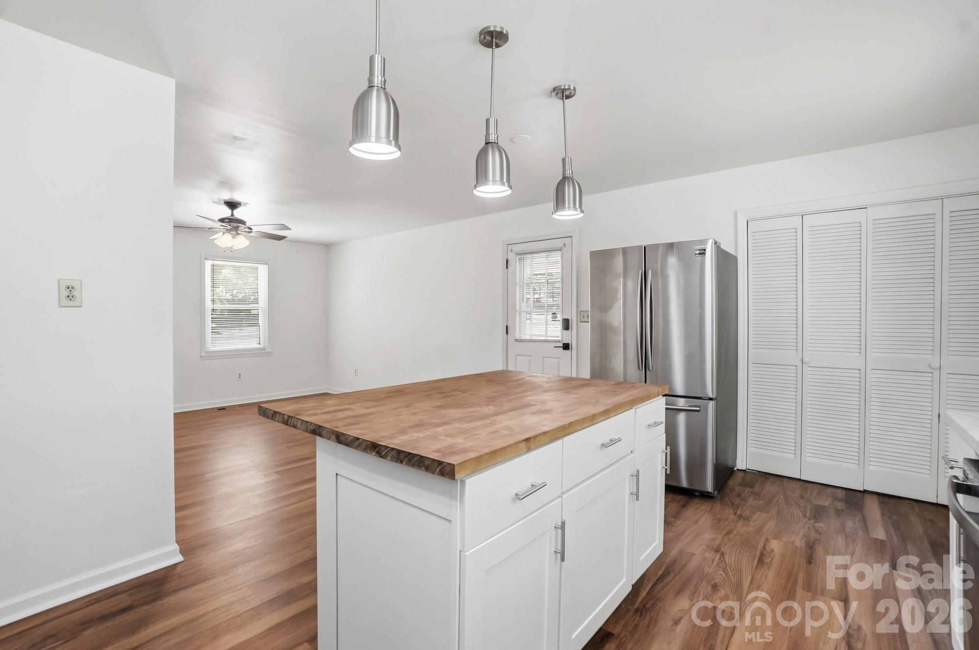 3444 N Oxford Street Claremont NC 28610