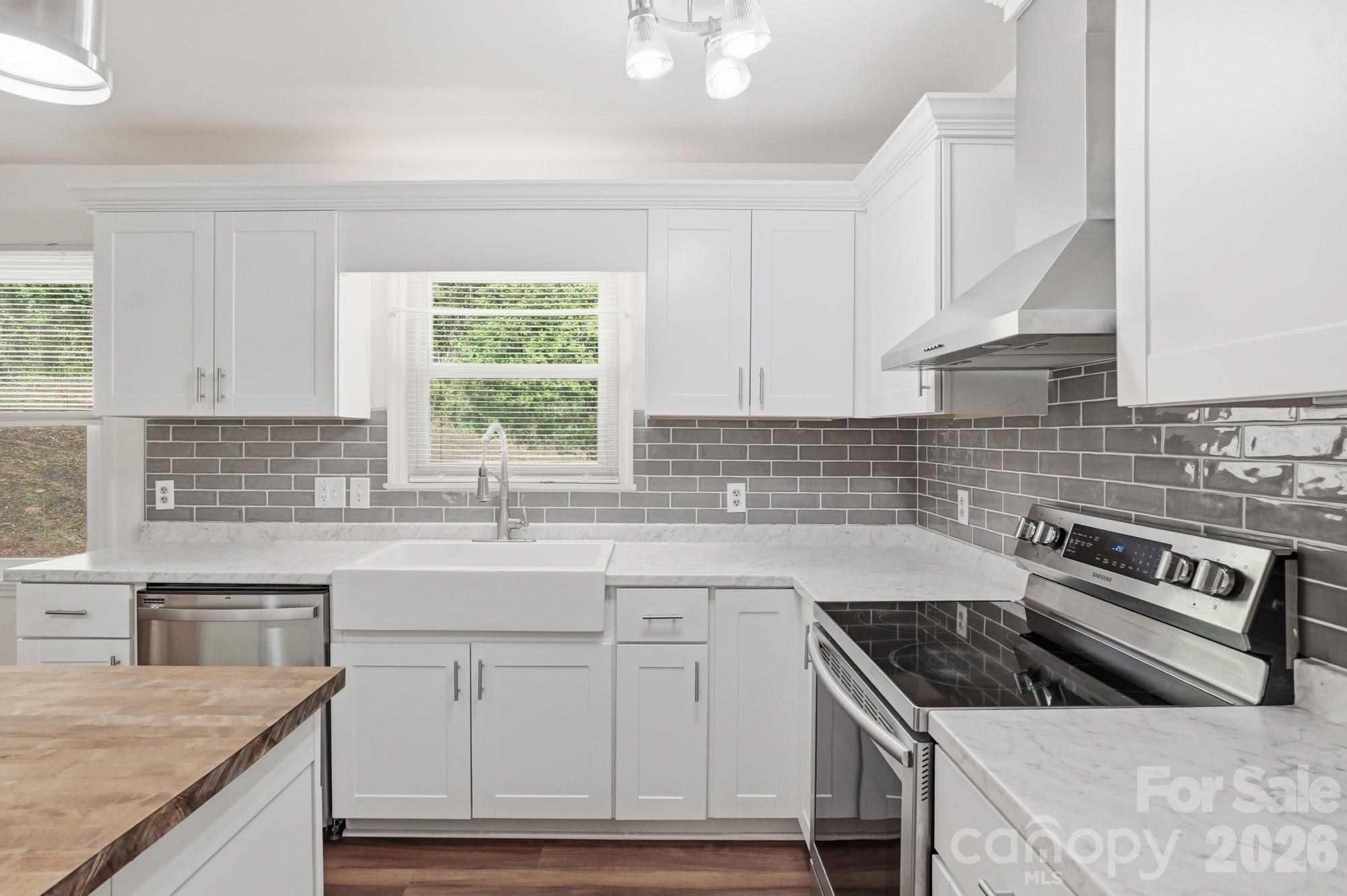 3444 N Oxford Street Claremont NC 28610