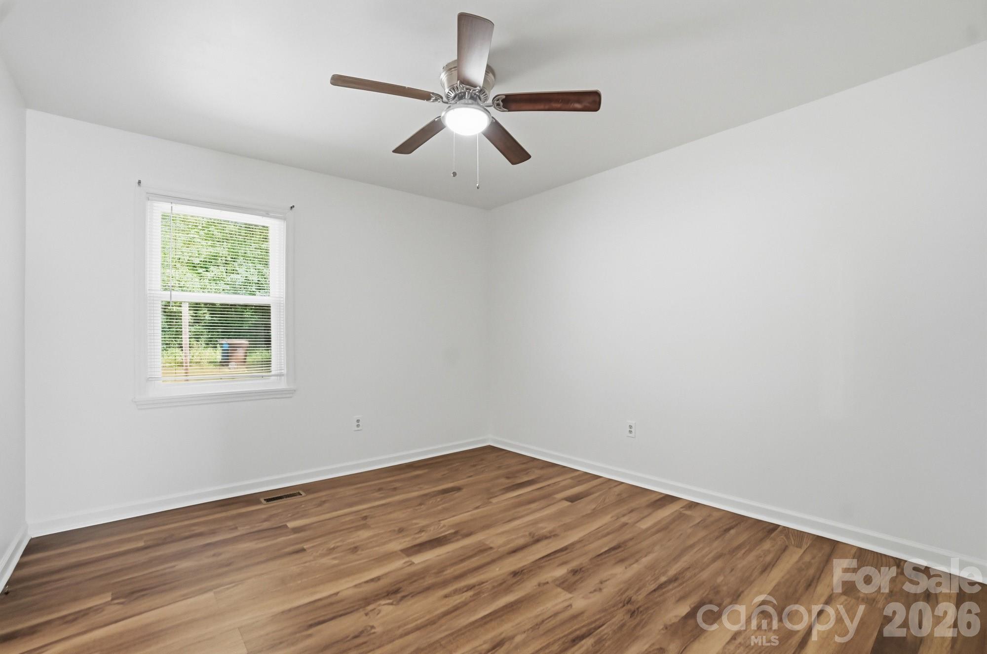 3444 N Oxford Street Claremont NC 28610