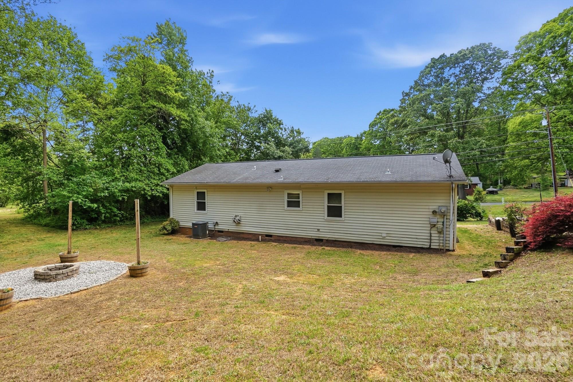 3444 N Oxford Street Claremont NC 28610