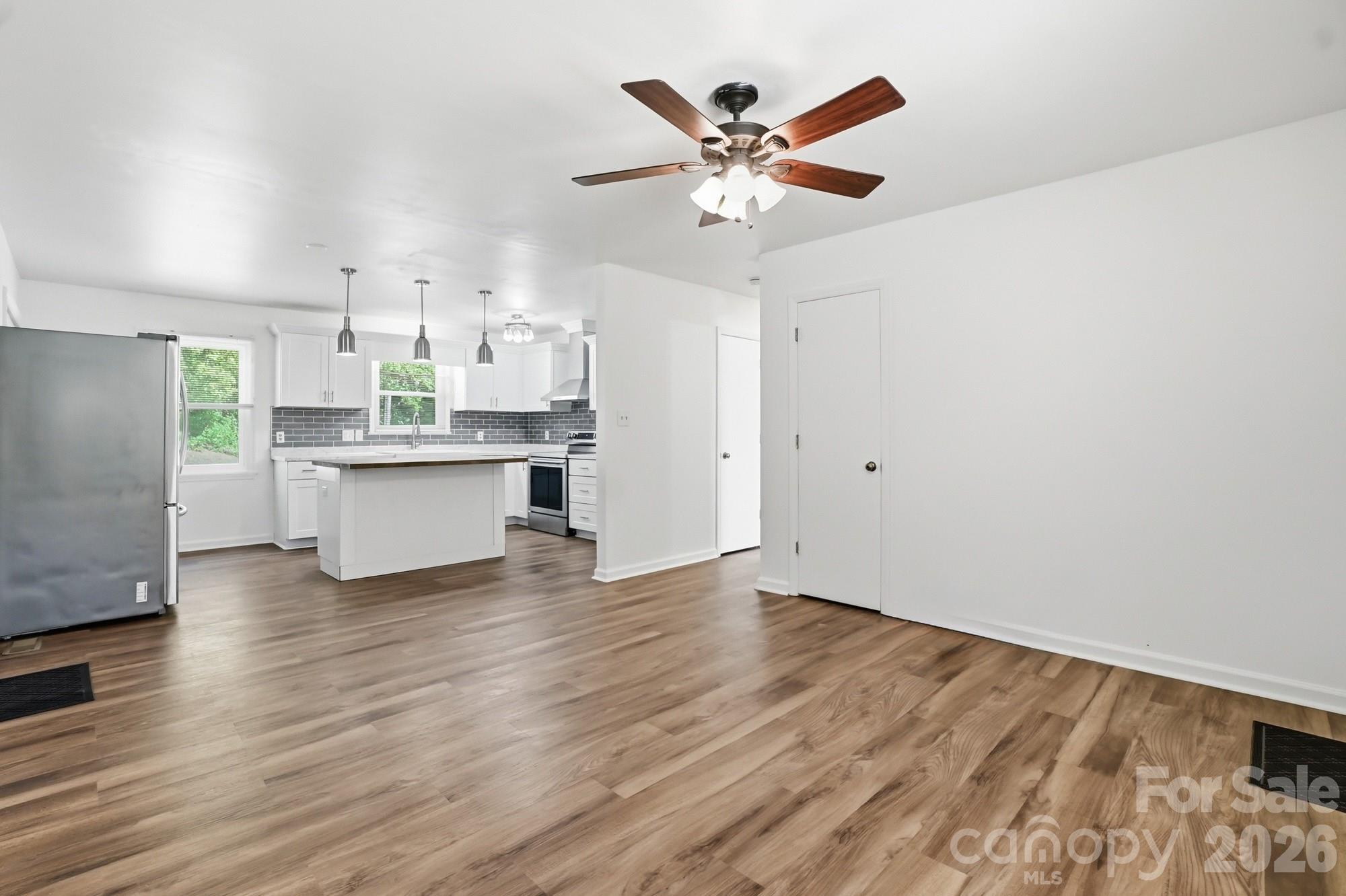 3444 N Oxford Street Claremont NC 28610