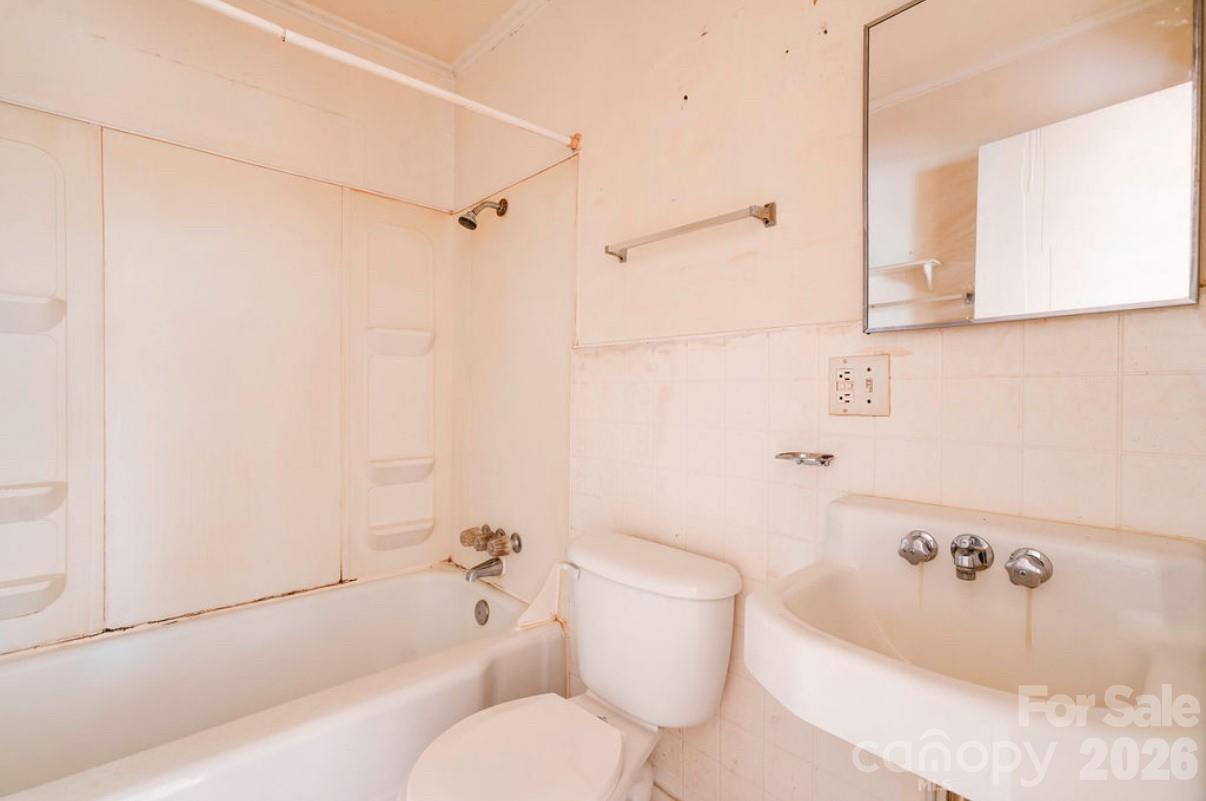 237 Lily Street Shelby NC 28152