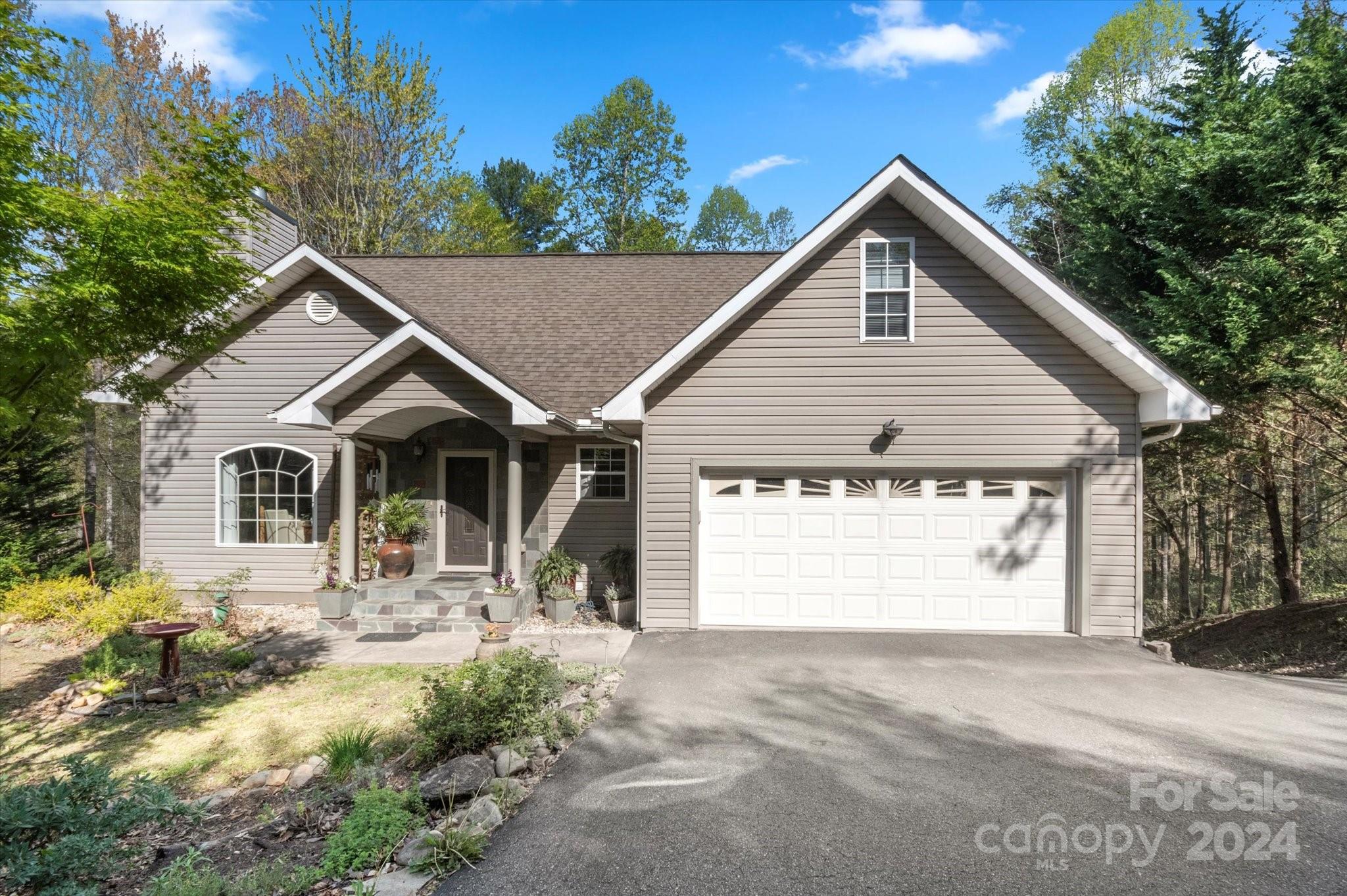 16 Leisure Loop Weaverville NC 28787