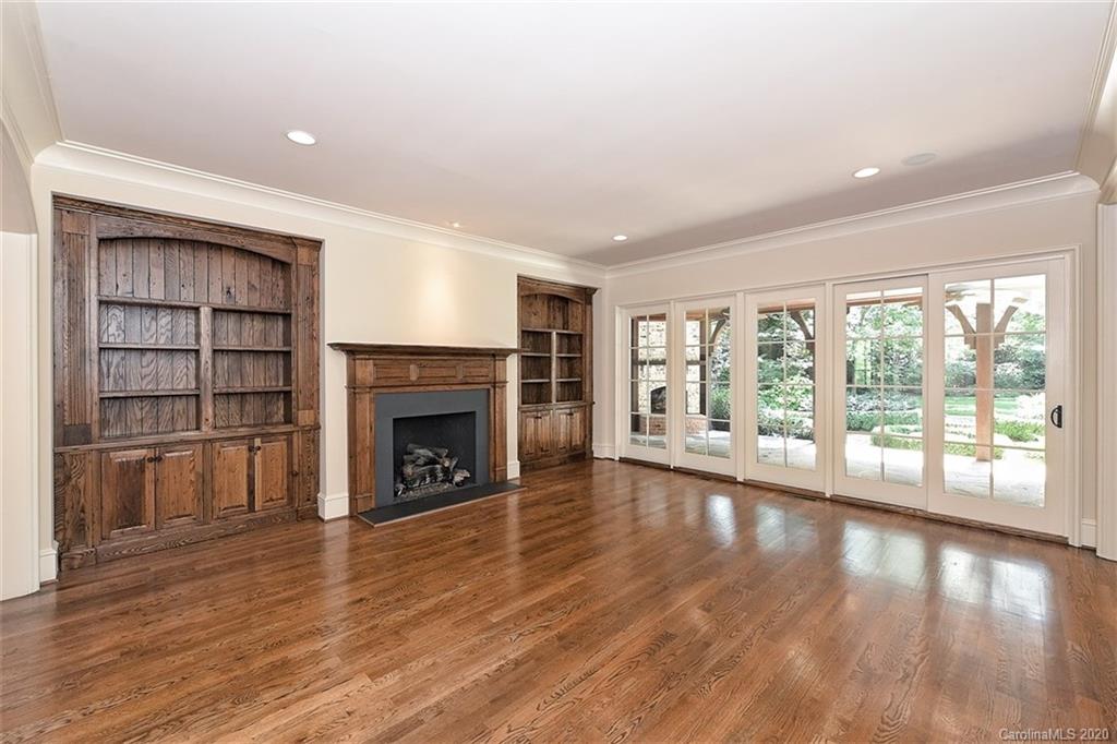 2600 Tanglewood Lane Charlotte NC 28211