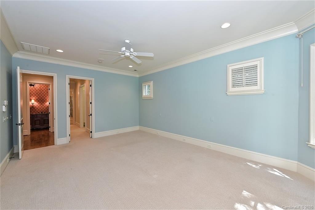 2600 Tanglewood Lane Charlotte NC 28211