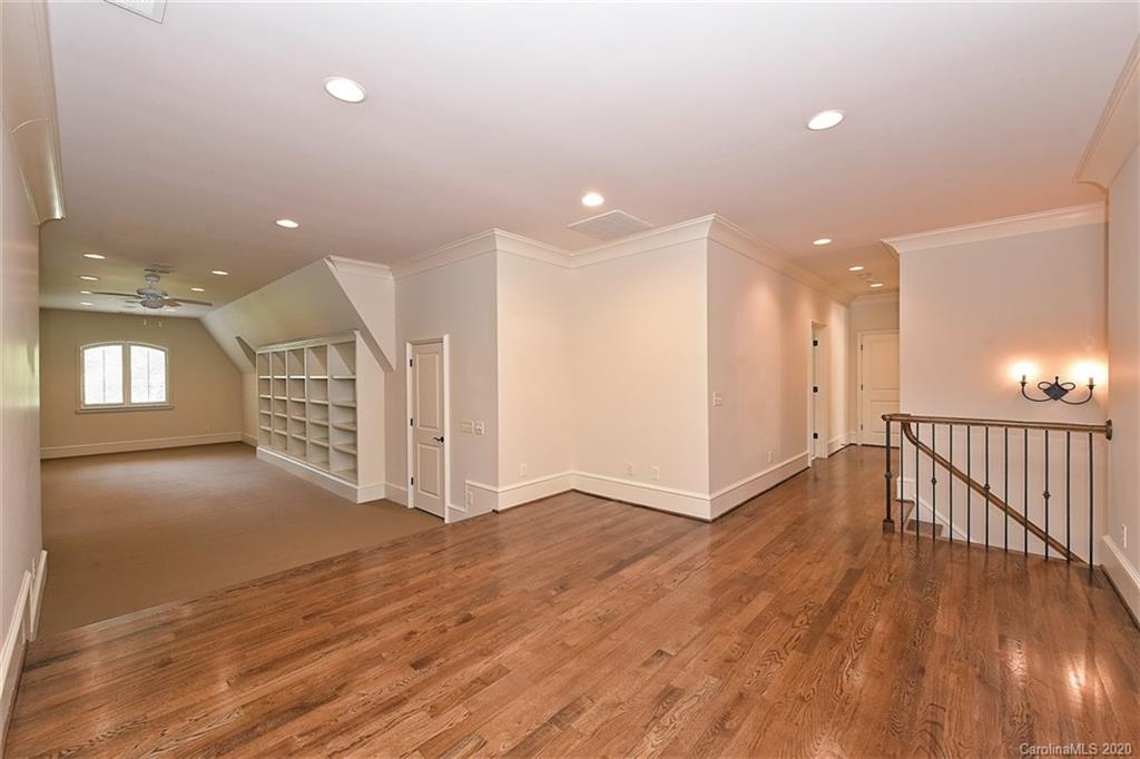 2600 Tanglewood Lane Charlotte NC 28211