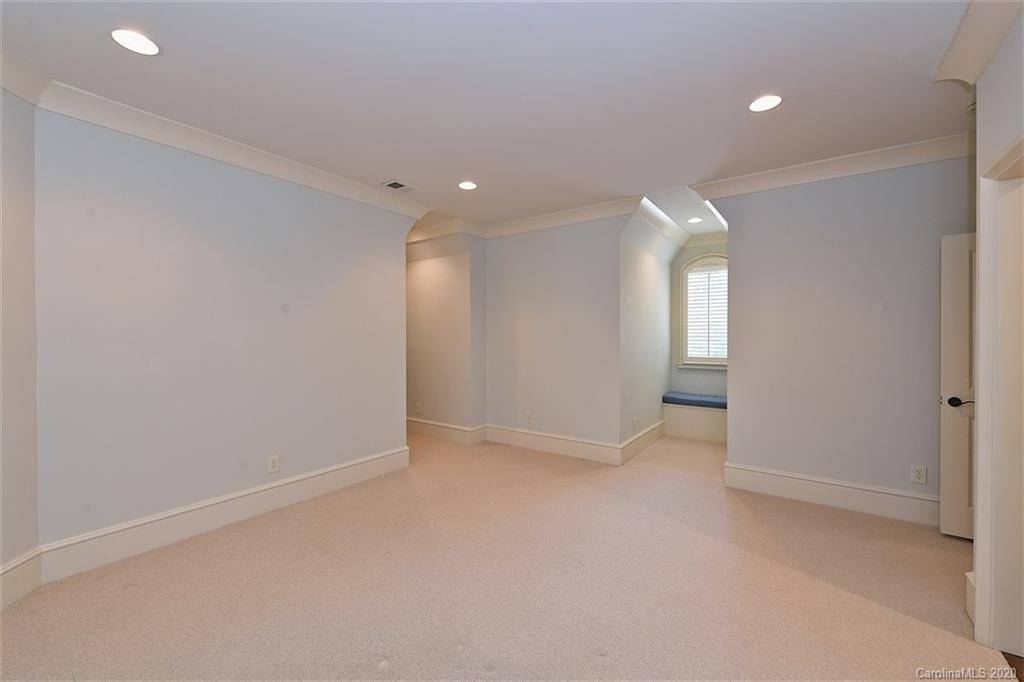 2600 Tanglewood Lane Charlotte NC 28211