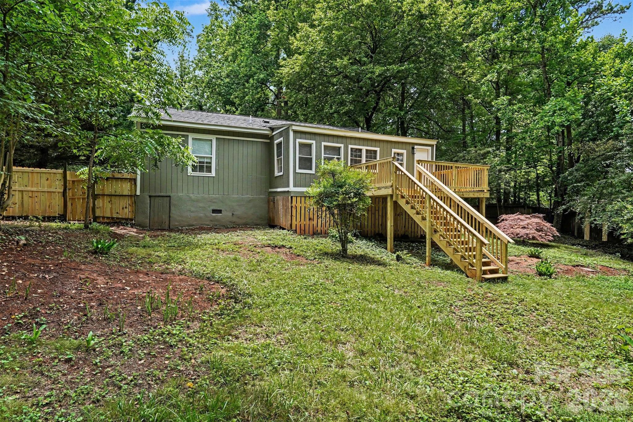 9118 S Lakebrook Road Charlotte NC 28214