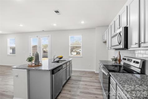 7024 Maple Run Circle Charlotte NC 28215