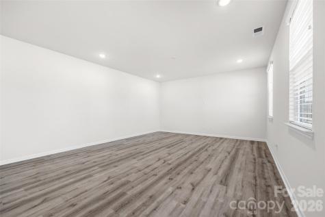 7024 Maple Run Circle Charlotte NC 28215