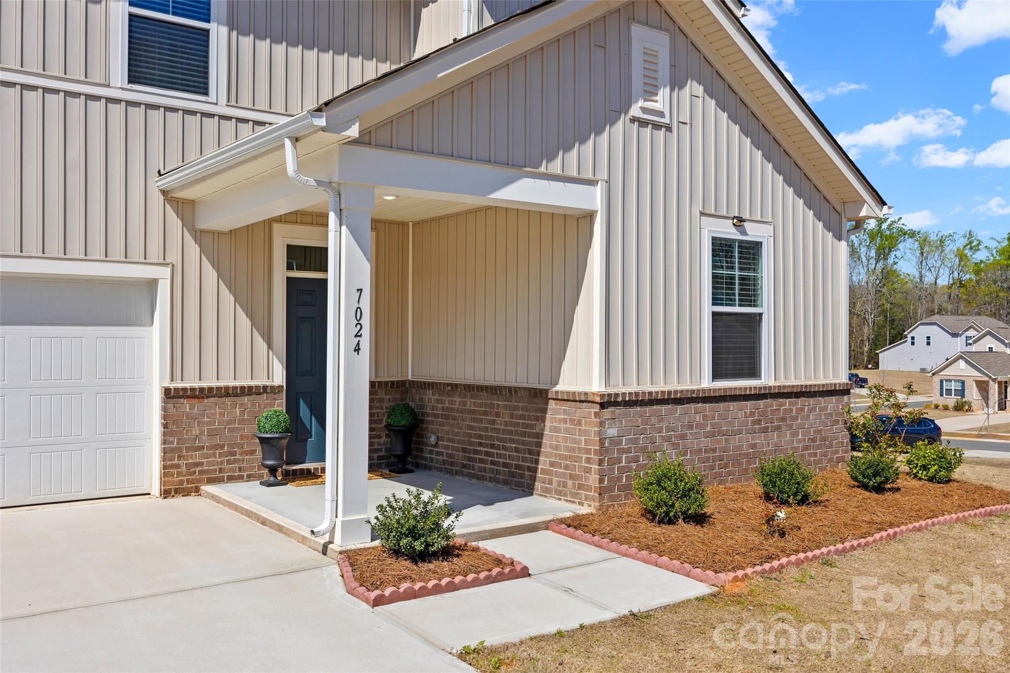 7024 Maple Run Circle Charlotte NC 28215