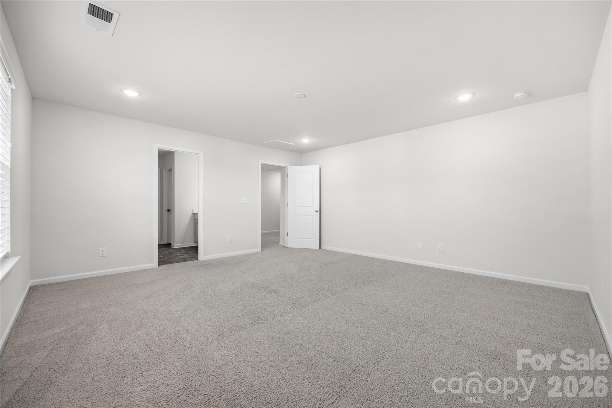 7024 Maple Run Circle Charlotte NC 28215