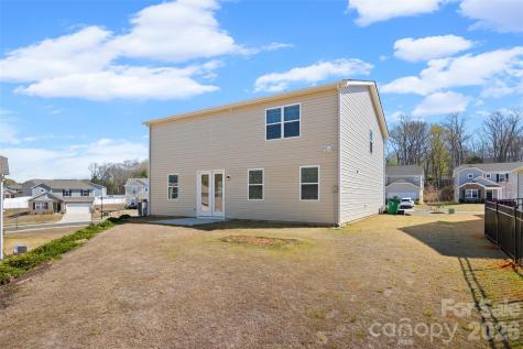 7024 Maple Run Circle Charlotte NC 28215
