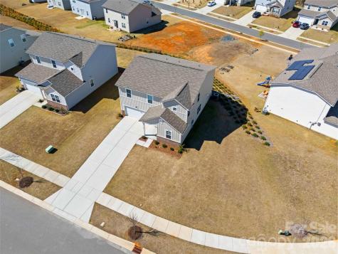7024 Maple Run Circle Charlotte NC 28215