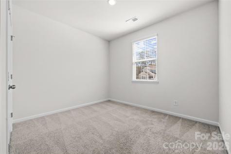 7024 Maple Run Circle Charlotte NC 28215