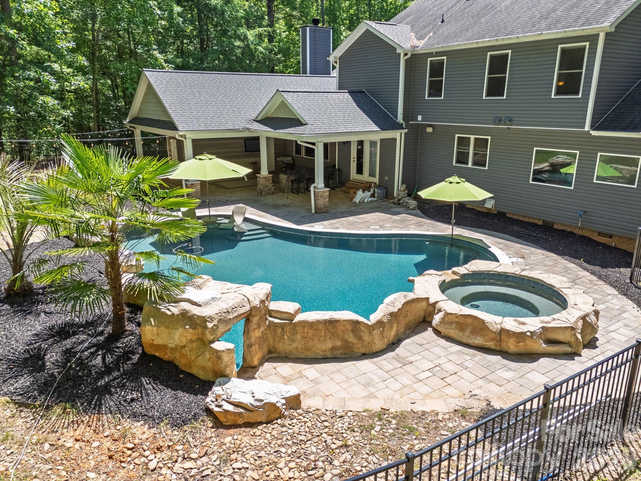 10200 Kerns Road Huntersville NC 28078