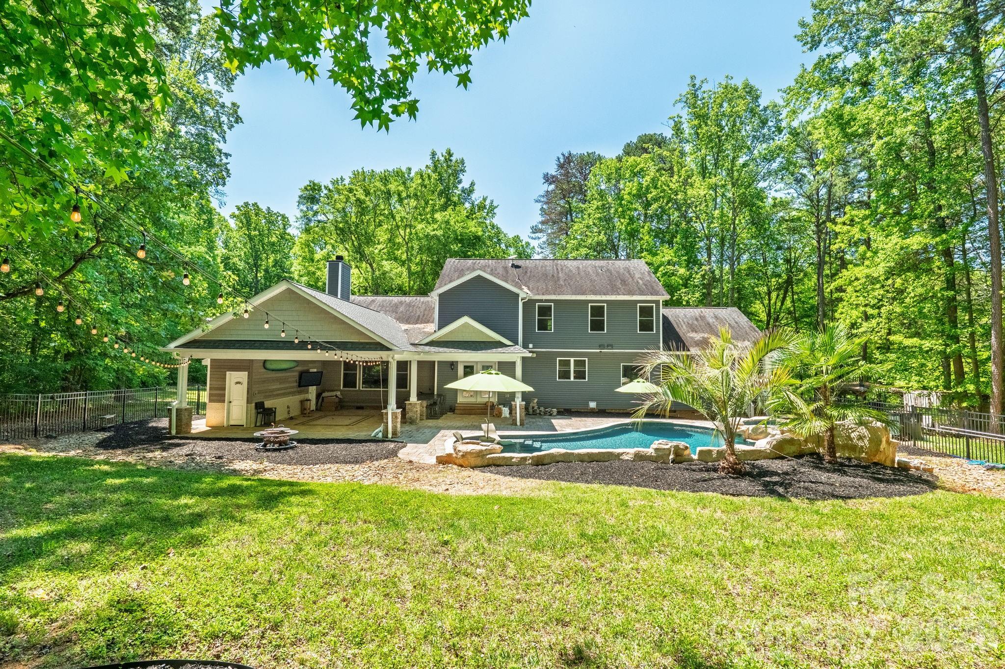 10200 Kerns Road Huntersville NC 28078