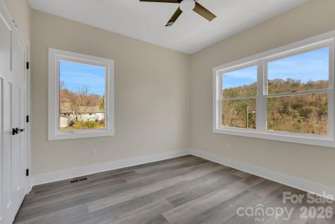 31 Elkwood Avenue Asheville NC 28804