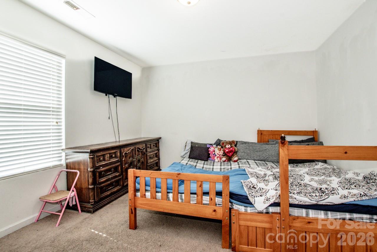 123 Kingsgate Court Statesville NC 28625