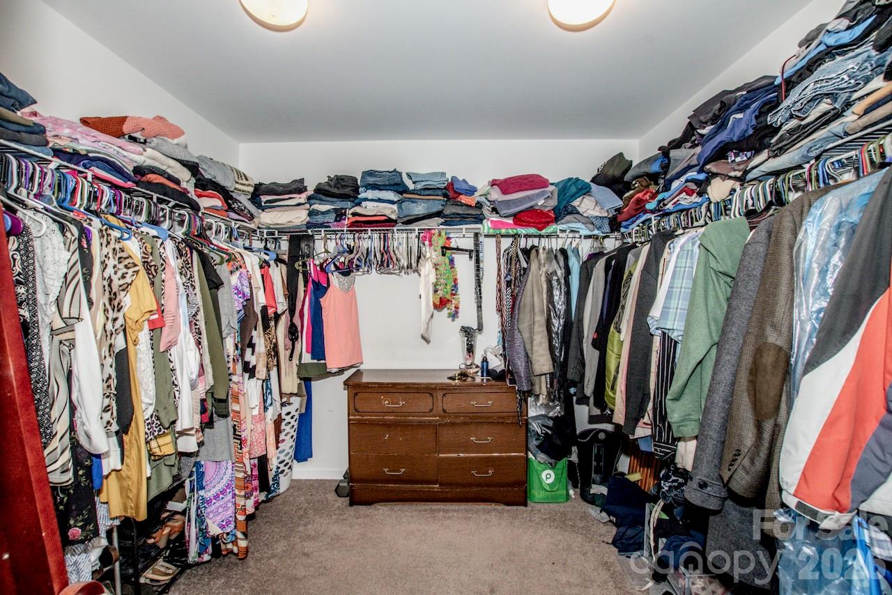 123 Kingsgate Court Statesville NC 28625