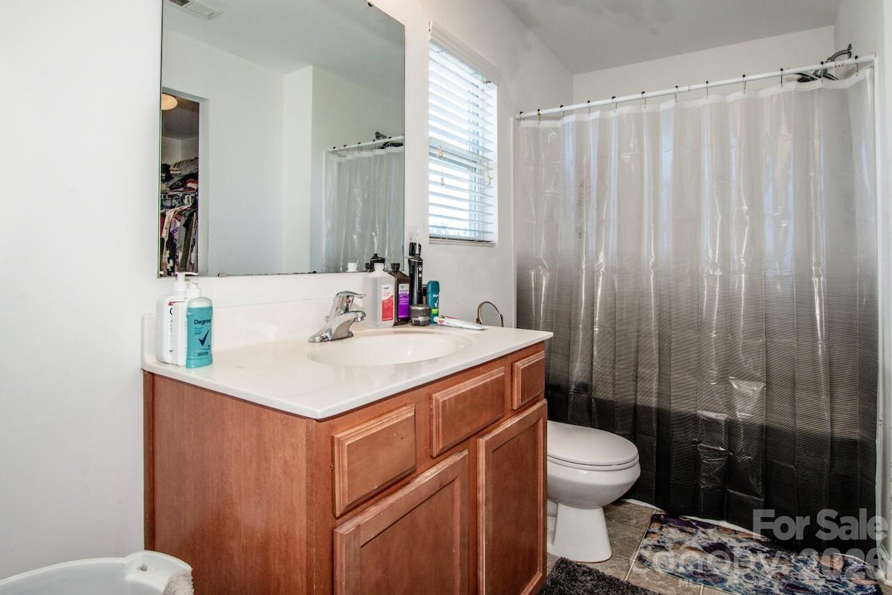 123 Kingsgate Court Statesville NC 28625