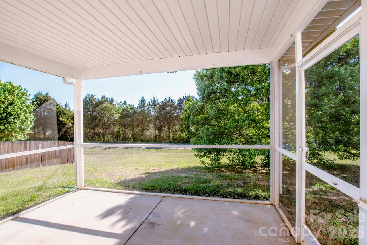 123 Kingsgate Court Statesville NC 28625
