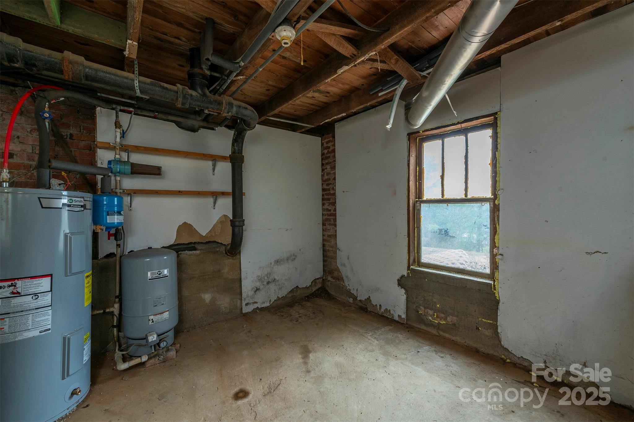 657 Old Fort Road Fairview NC 28730