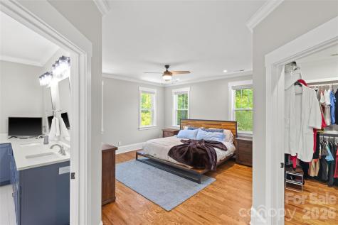 2315 Dundeen Street Charlotte NC 28216