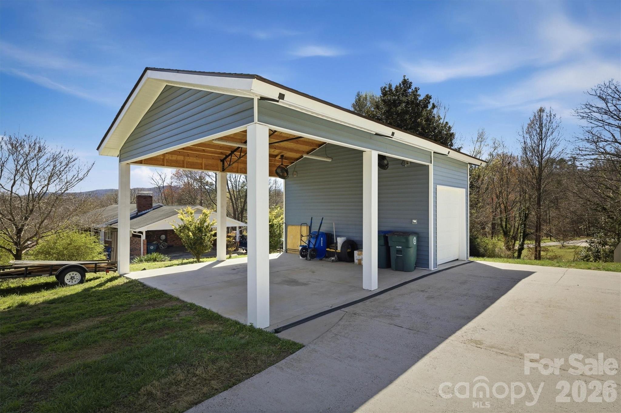 900 Magnolia Avenue NE Valdese NC 28690