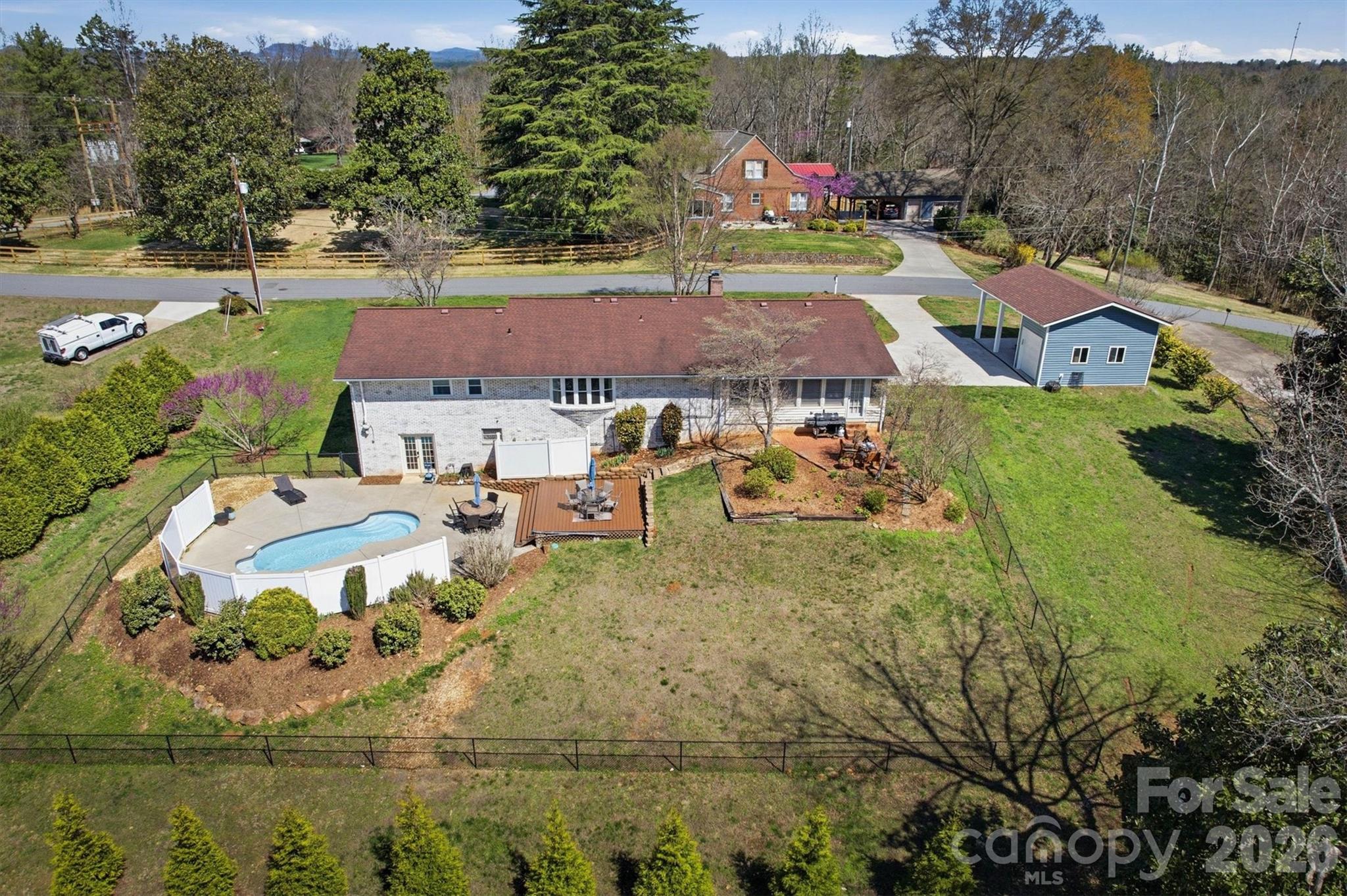 900 Magnolia Avenue NE Valdese NC 28690